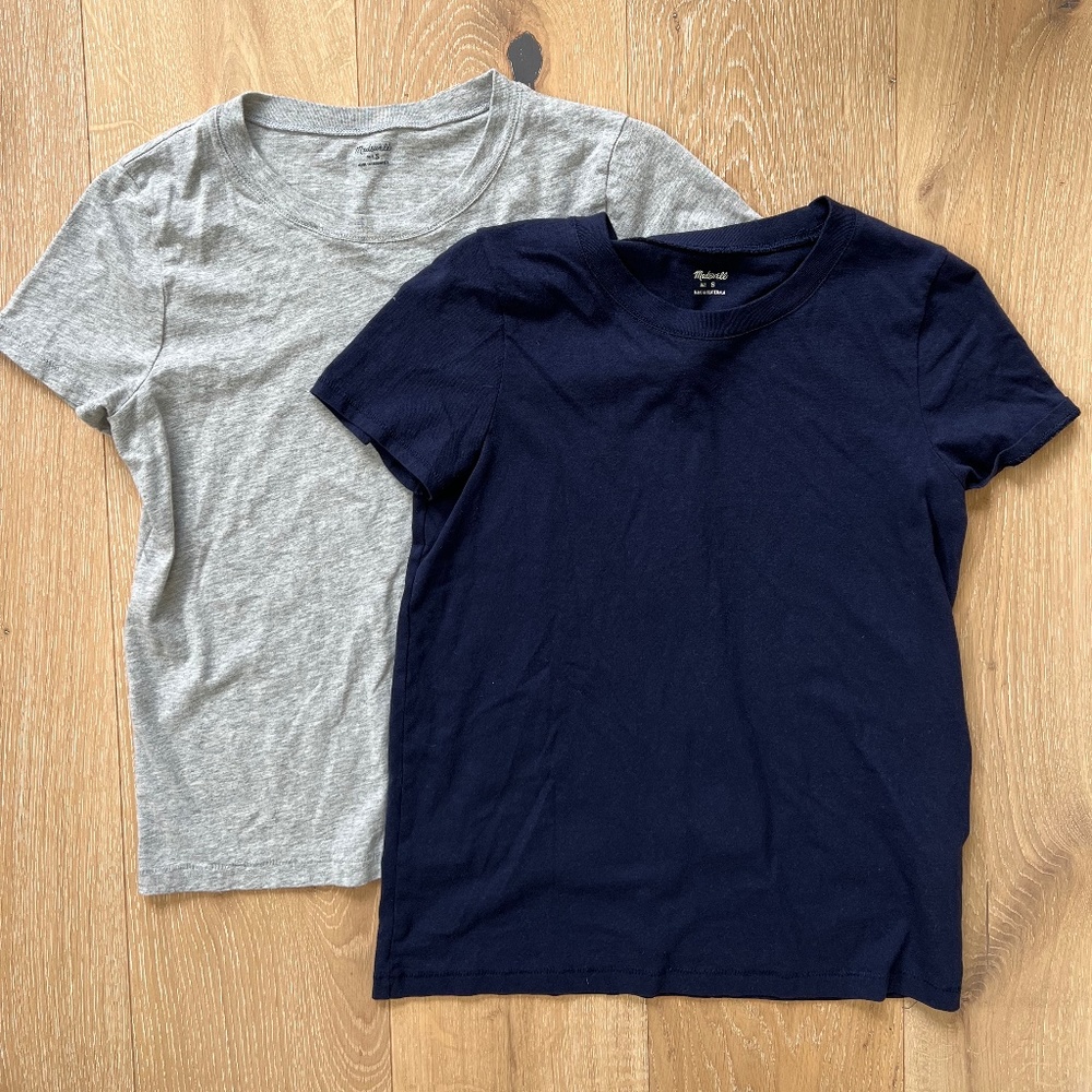 Lot of 2 EUC Northside Vintage Tees in Size Small - Navy/Heathered Grey